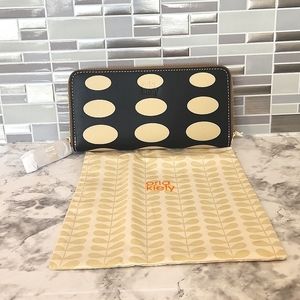 🐈‍⬛️🧡 ORLA KIELY Wallet with duster NWOT